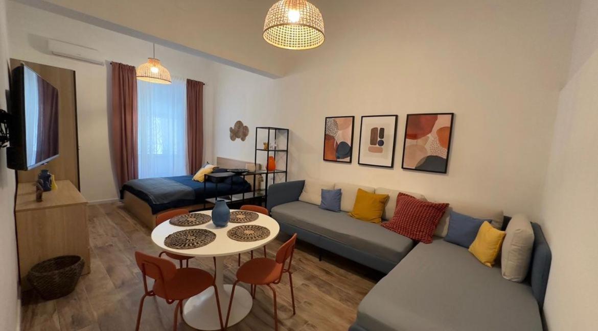 קטאניה Etna Charme Apartment מראה חיצוני תמונה